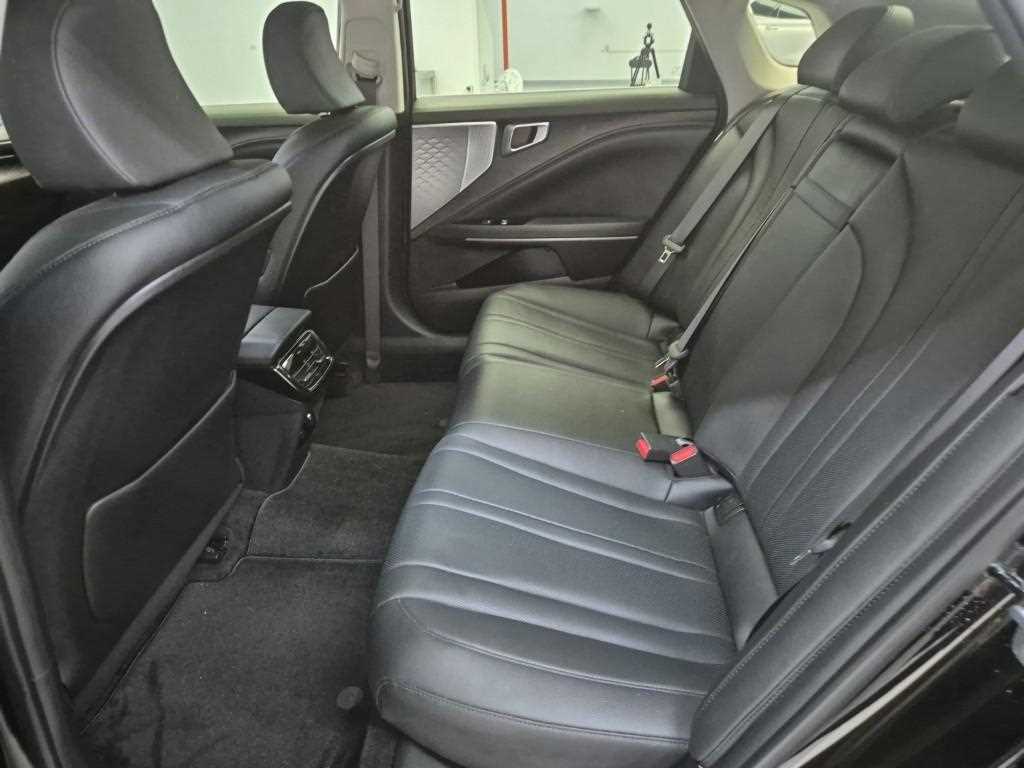 KIA K8 - Vista 12