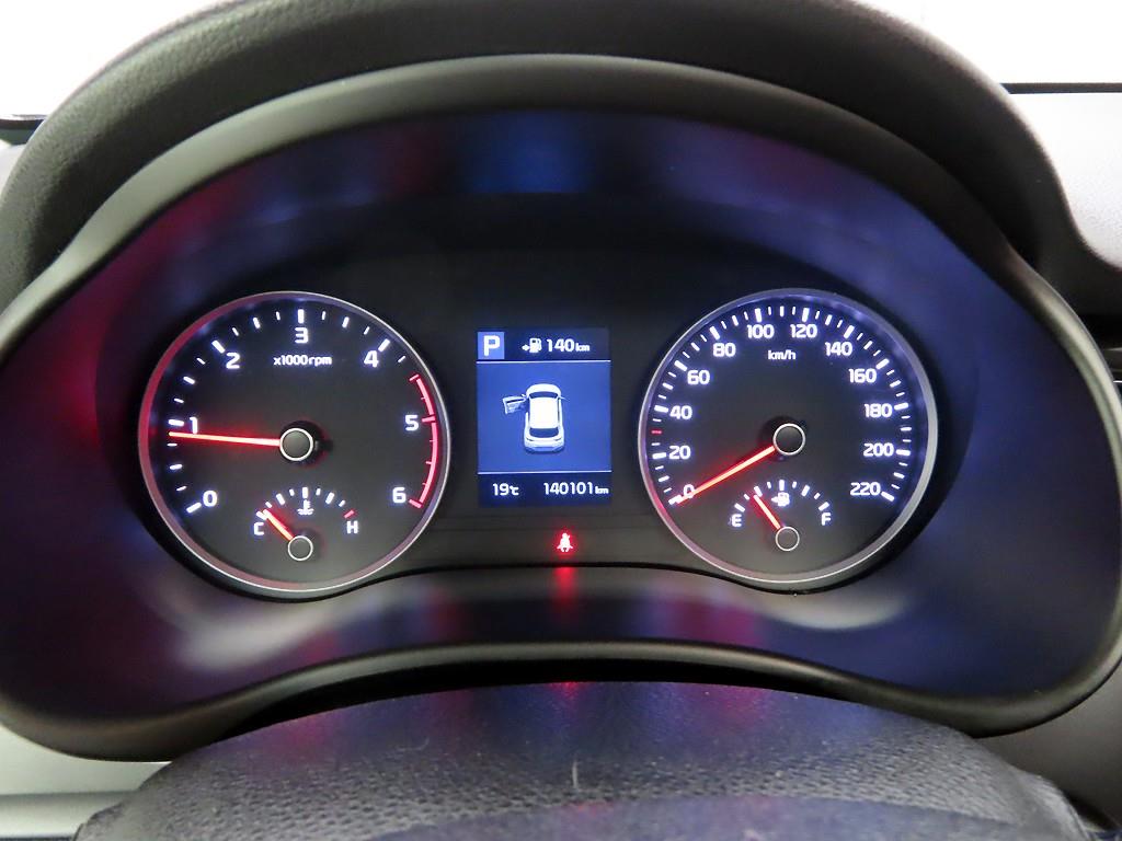 KIA Stonic - Vista 5