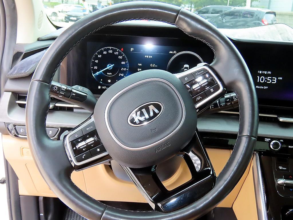 KIA Carnival - Vista 8