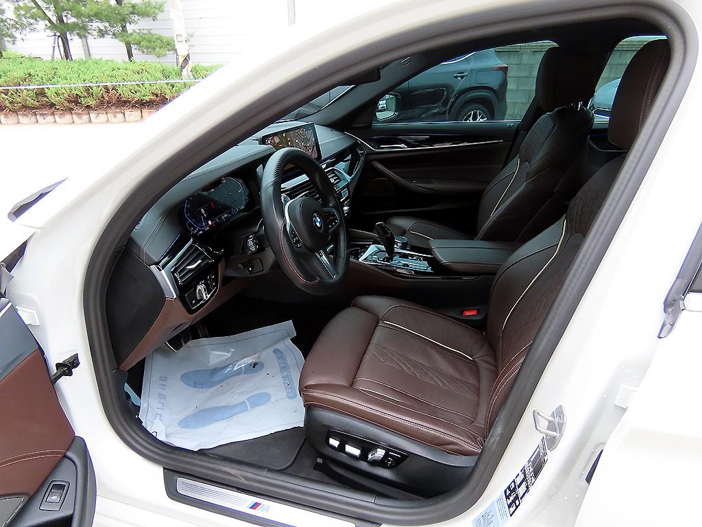 BMW 5 Series - Vista 5