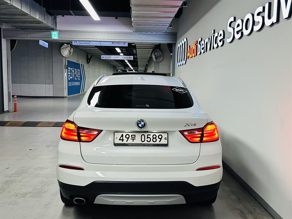 BMW X4 - Vista 4