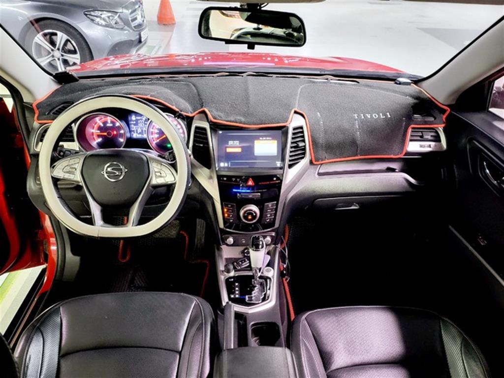 Ssangyong Tivoli - Vista 11