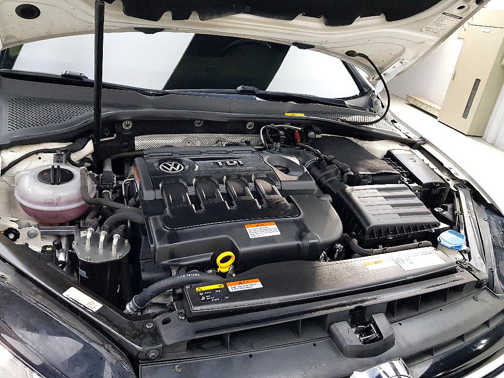 Volkswagen Golf - Vista 6