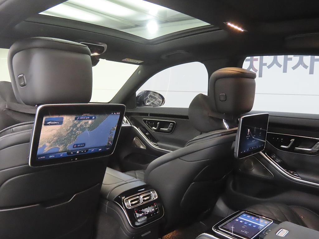 Mercedes Benz S Class - Vista 12