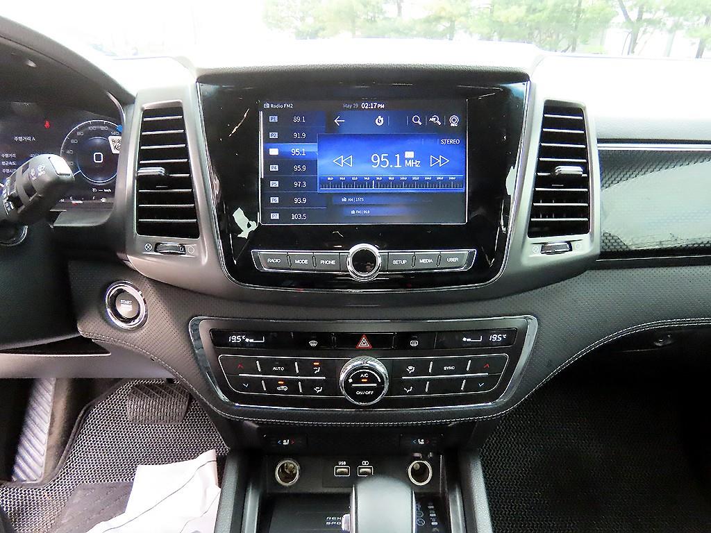 Ssangyong Rexton - Vista 12