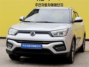 Ssangyong Tivoli - Vista 4