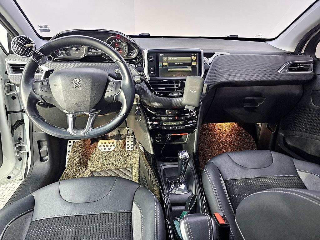 Peugeot 2008 - Vista 5