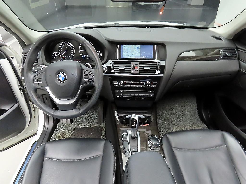BMW X4 - Vista 8