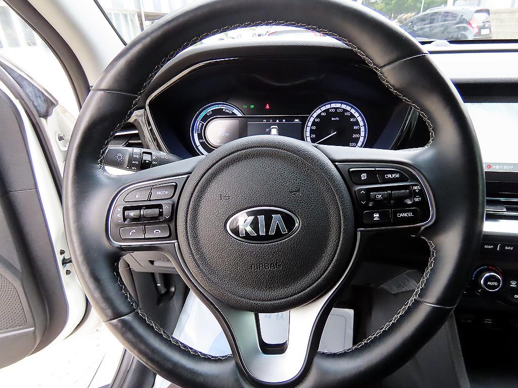 KIA Niro - Vista 8