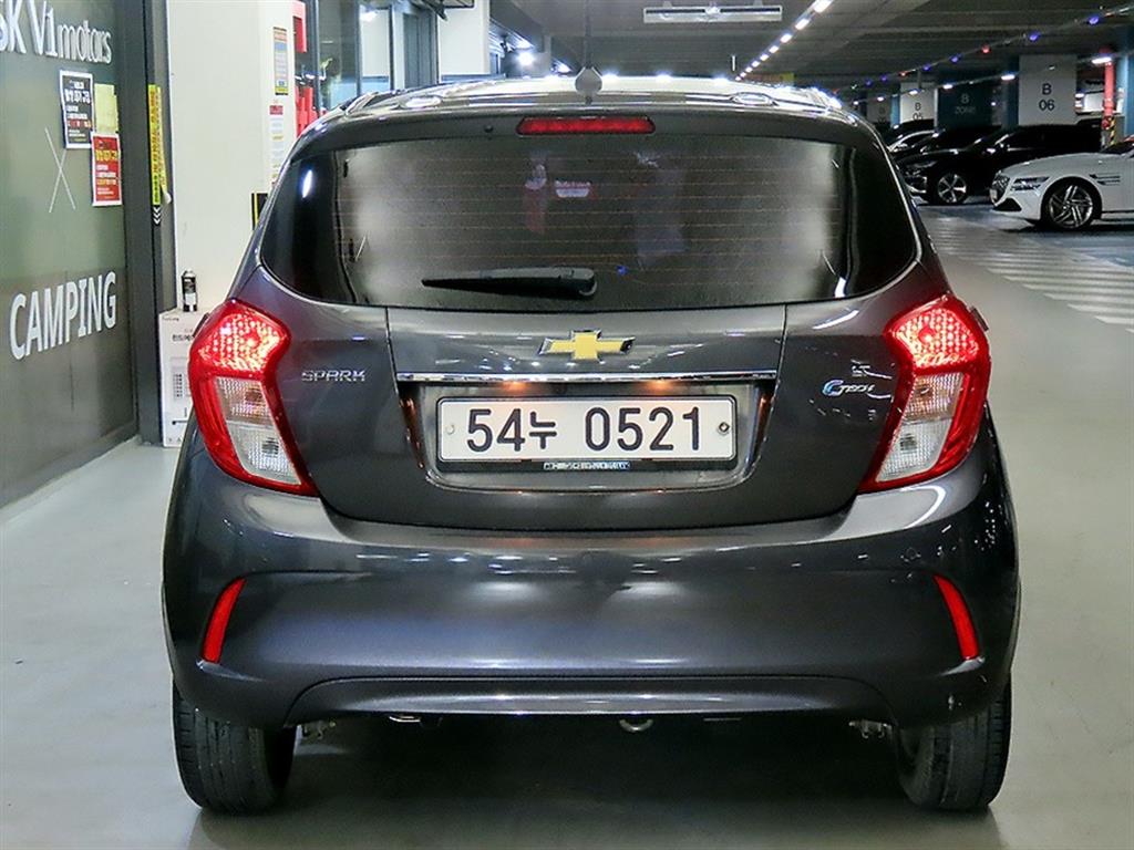 Chevrolet Spark - Vista 5