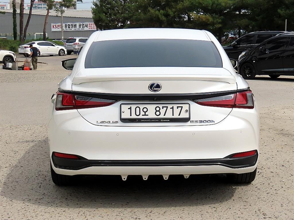 Lexus ES - Vista 4