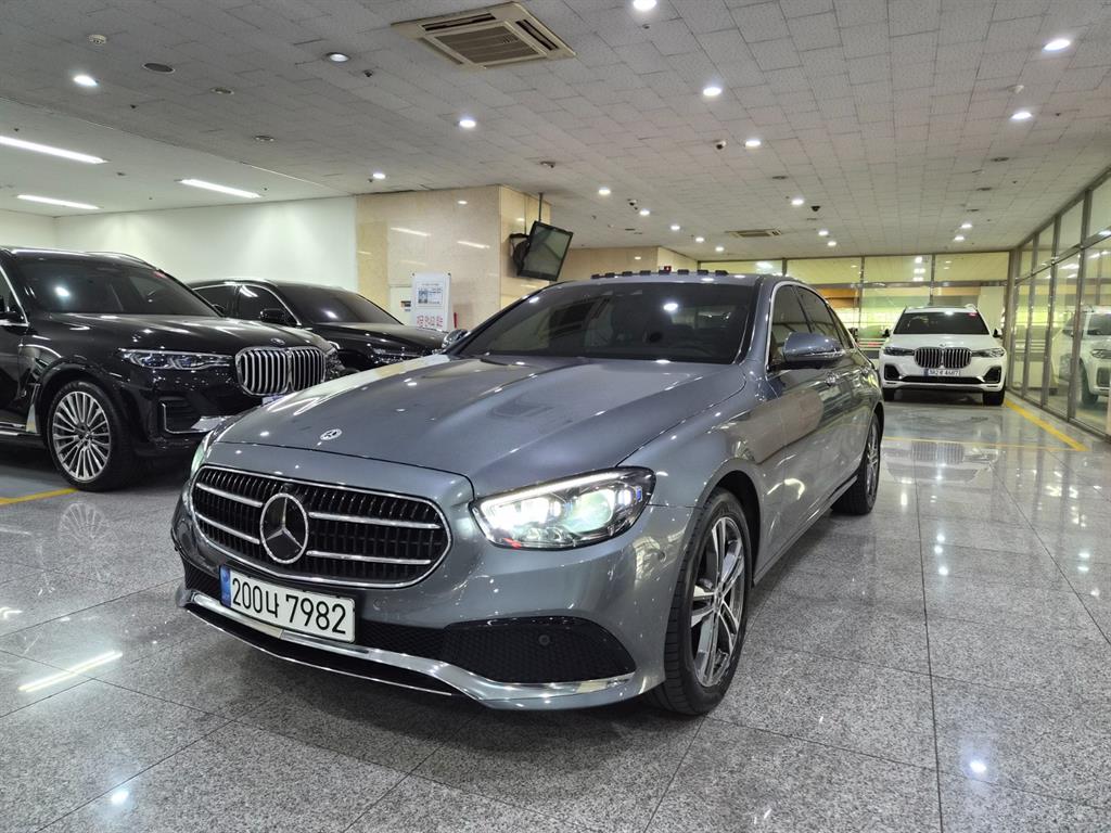 Mercedes Benz E class 2022 Gris - Importación desde Corea - HF Imports Iquique - Foto 1