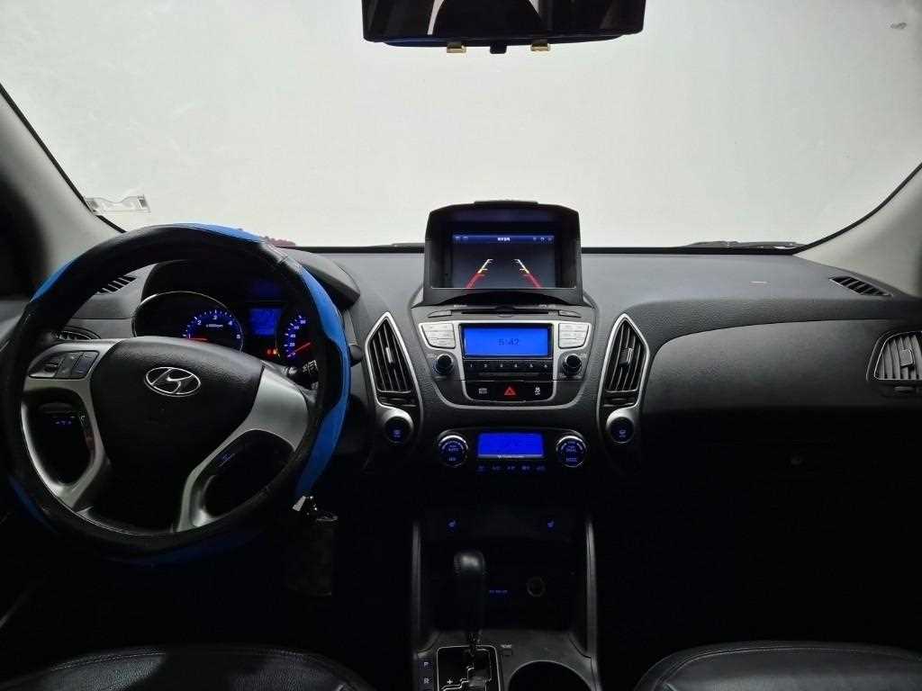 HYUNDAI Tucson - Vista 7