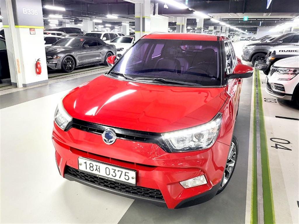 Ssangyong Tivoli - Vista 6