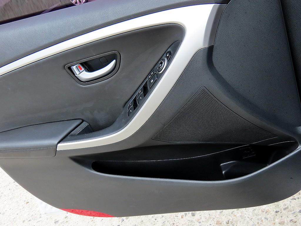 HYUNDAI i30 - Vista 11