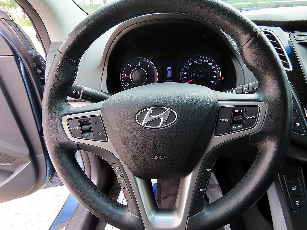 HYUNDAI i40 - Vista 8