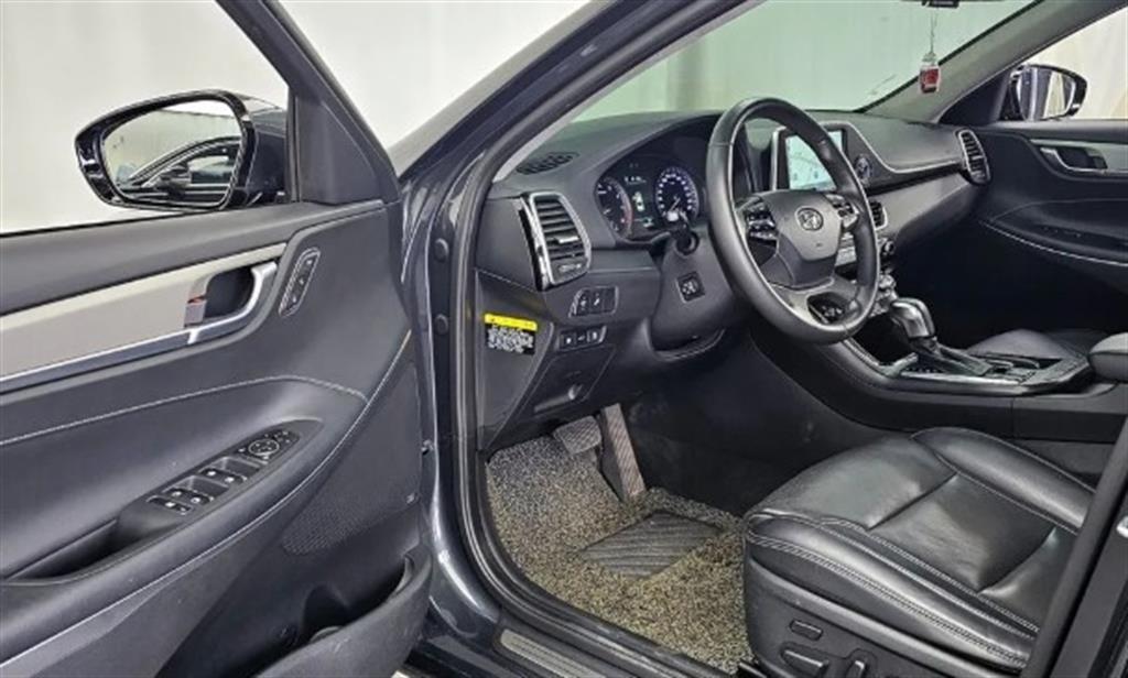 HYUNDAI Grandeur - Vista 10