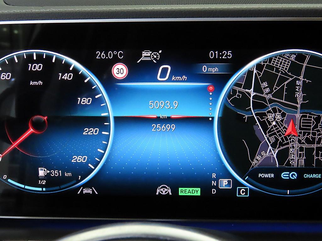 Mercedes Benz GLE Class - Vista 9