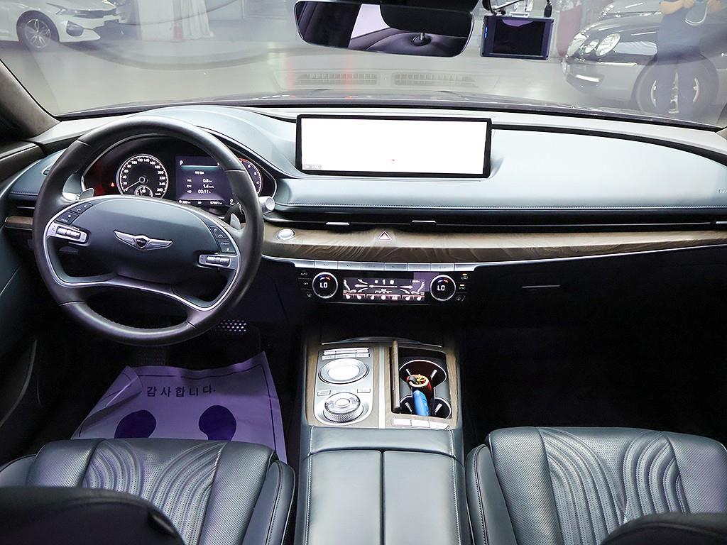 Genesis G80 - Vista 9