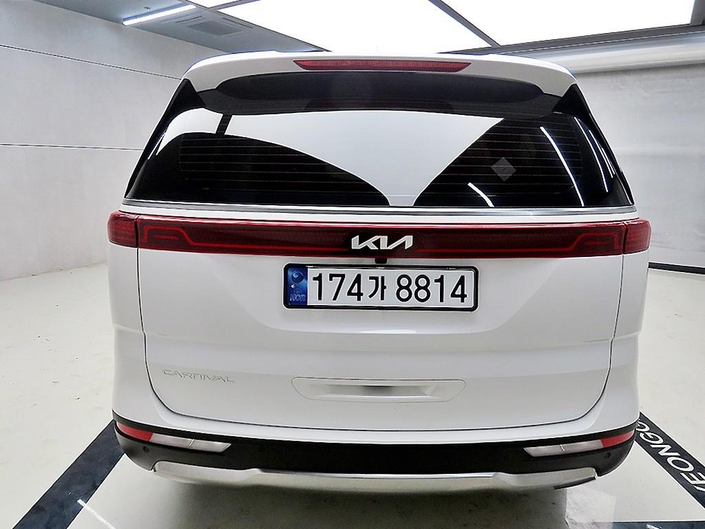 KIA Carnival - Vista 3