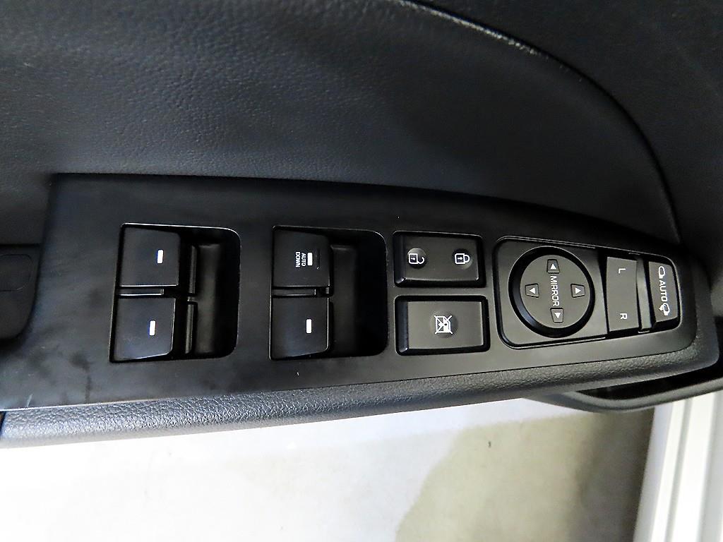 HYUNDAI Avante 2018 Gris - Importación desde Corea - HF Imports Iquique - Foto 13