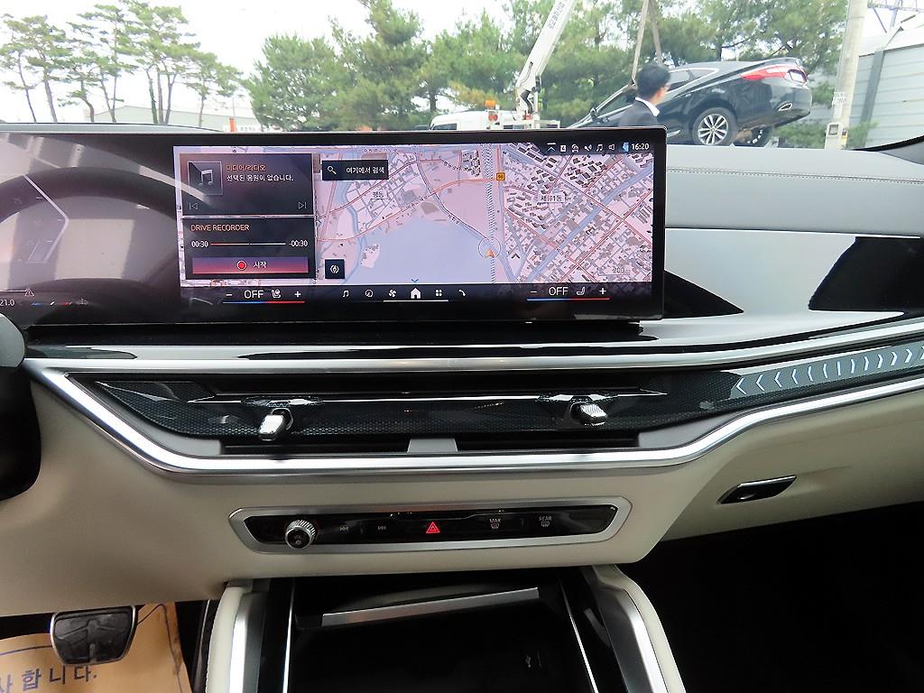 BMW X6 - Vista 12