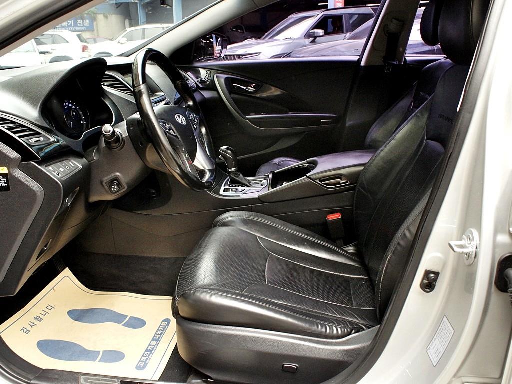 HYUNDAI Grandeur - Vista 9