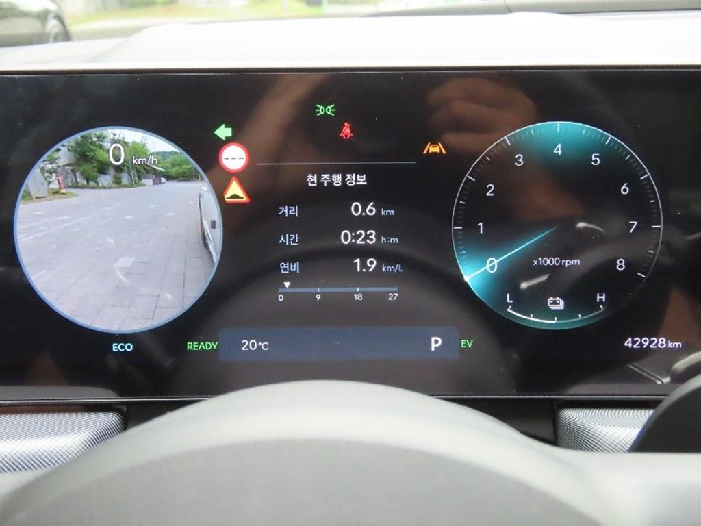 HYUNDAI Sonata - Vista 9