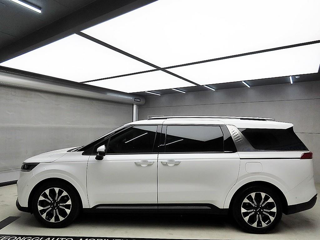 KIA Carnival - Vista 4