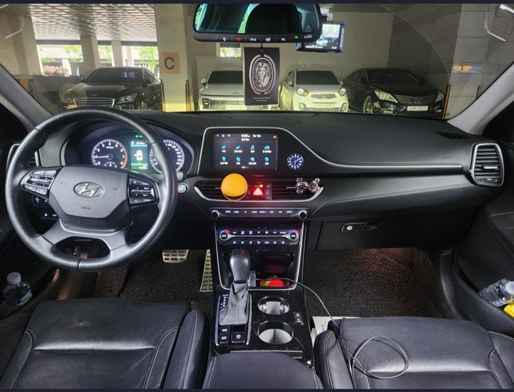 HYUNDAI Grandeur - Vista 4