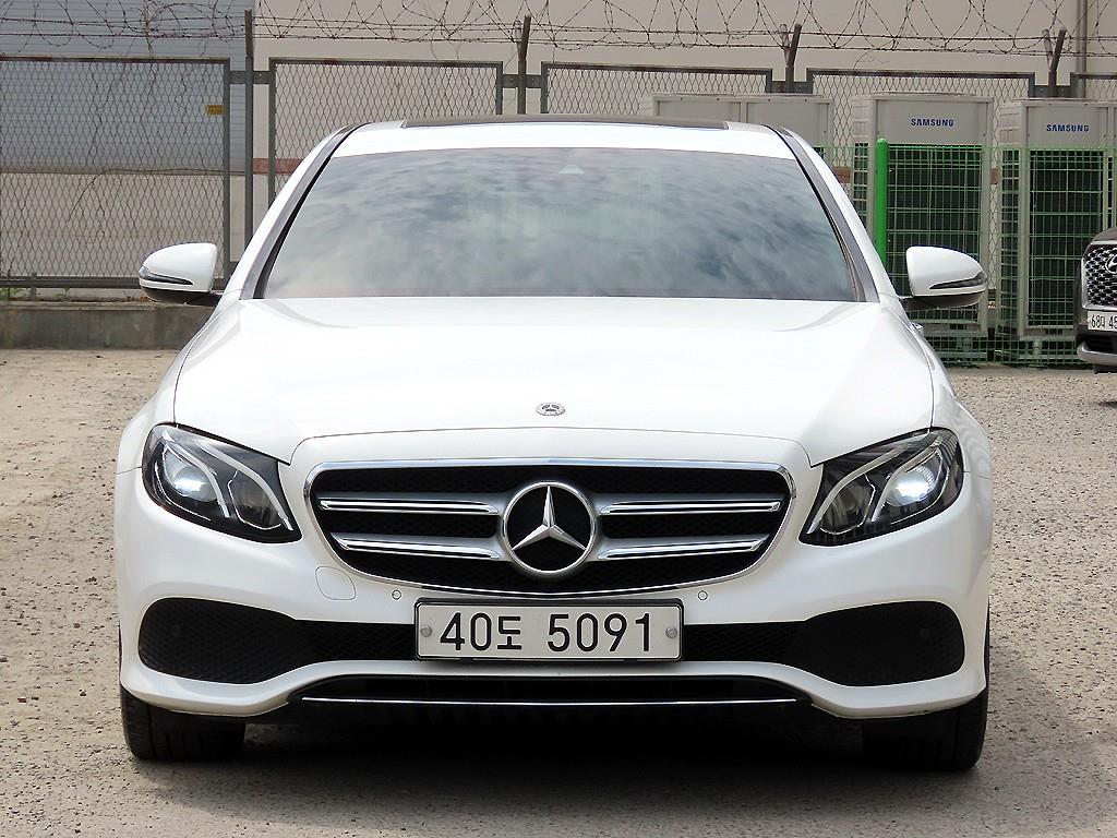 Mercedes Benz E class 2018 Blanco - Importación desde Corea - HF Imports Iquique - Foto 1