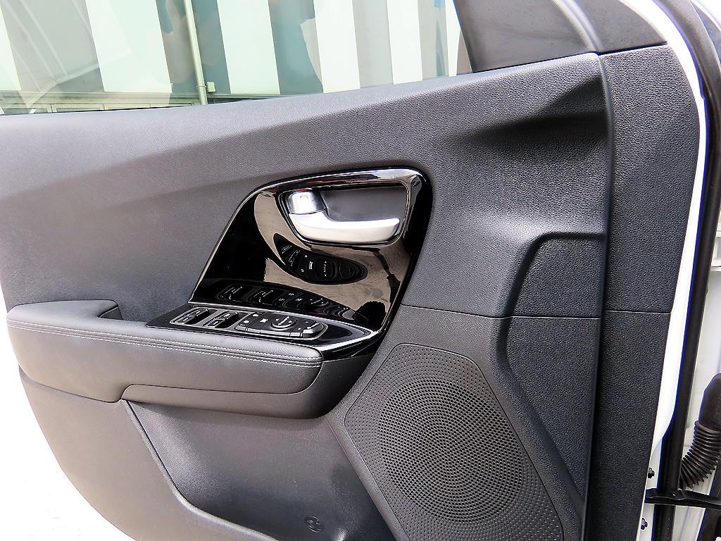 KIA Niro - Vista 11