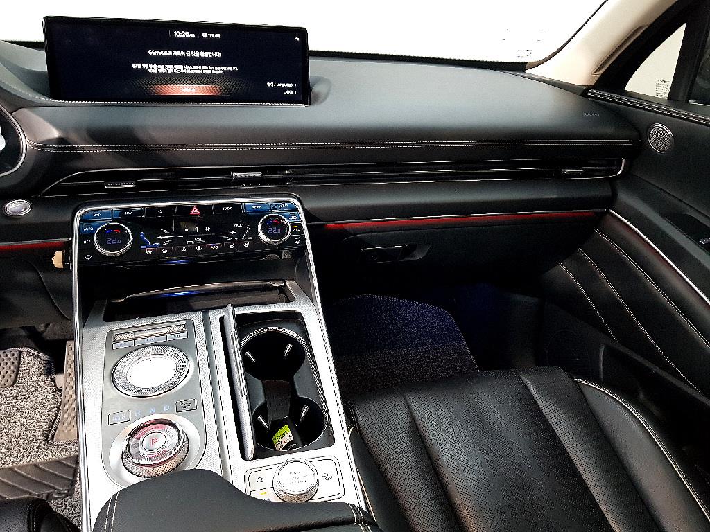 Genesis GV80 - Vista 9
