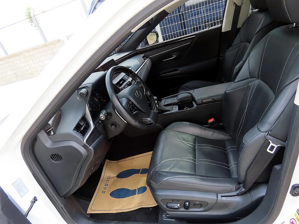 Lexus ES - Vista 5
