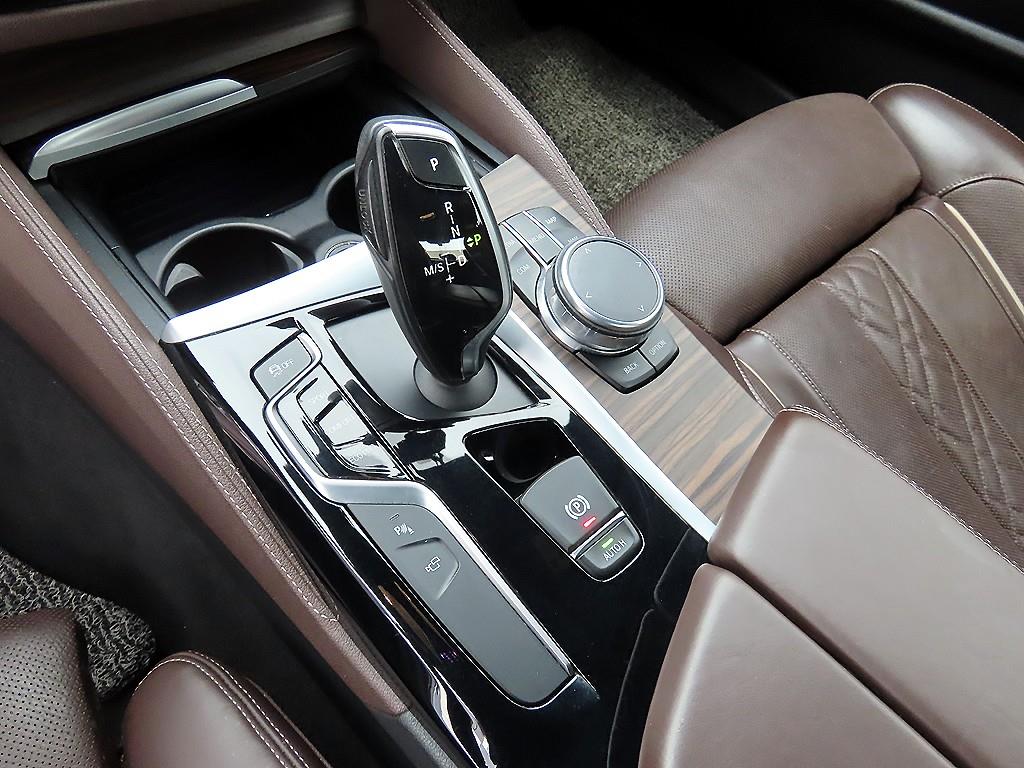 BMW 5 Series - Vista 11