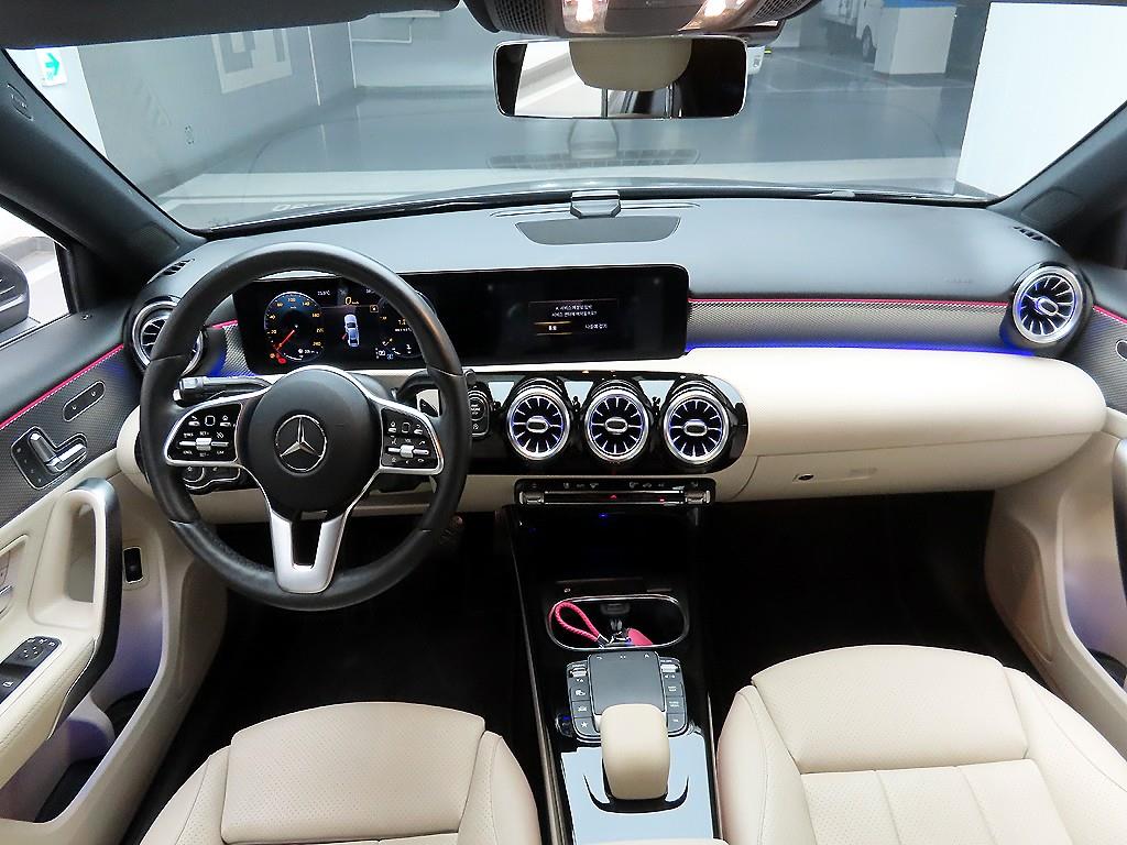 Mercedes Benz A Class - Vista 8