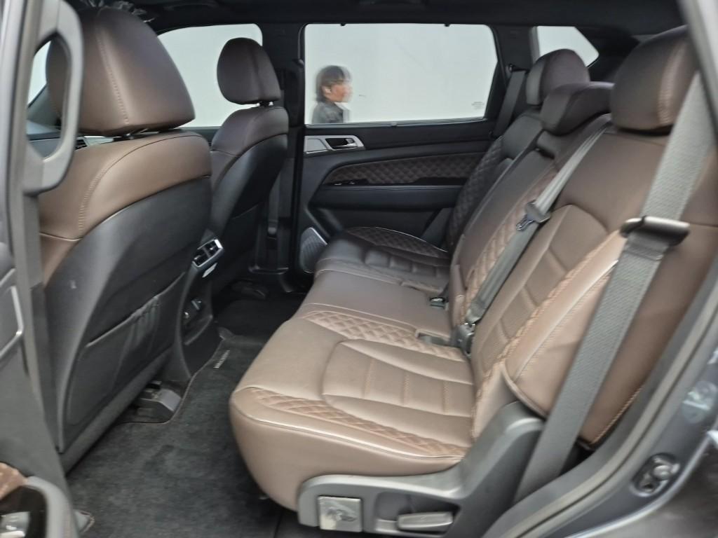 Ssangyong Rexton - Vista 12