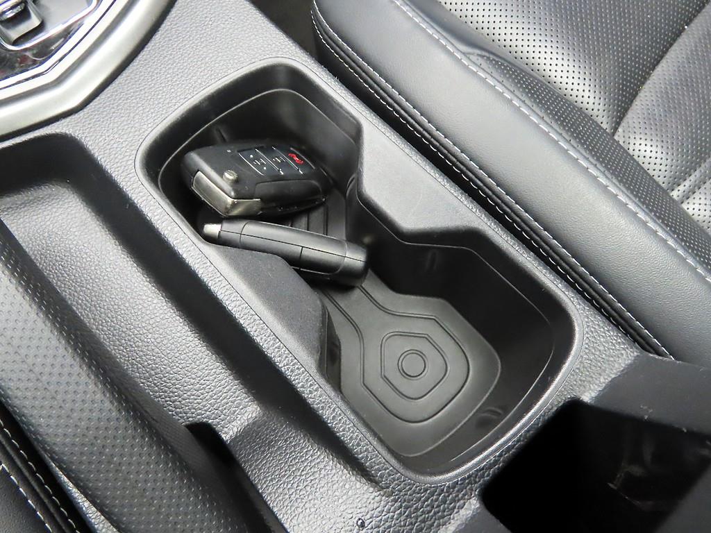 Ssangyong Tivoli - Vista 12