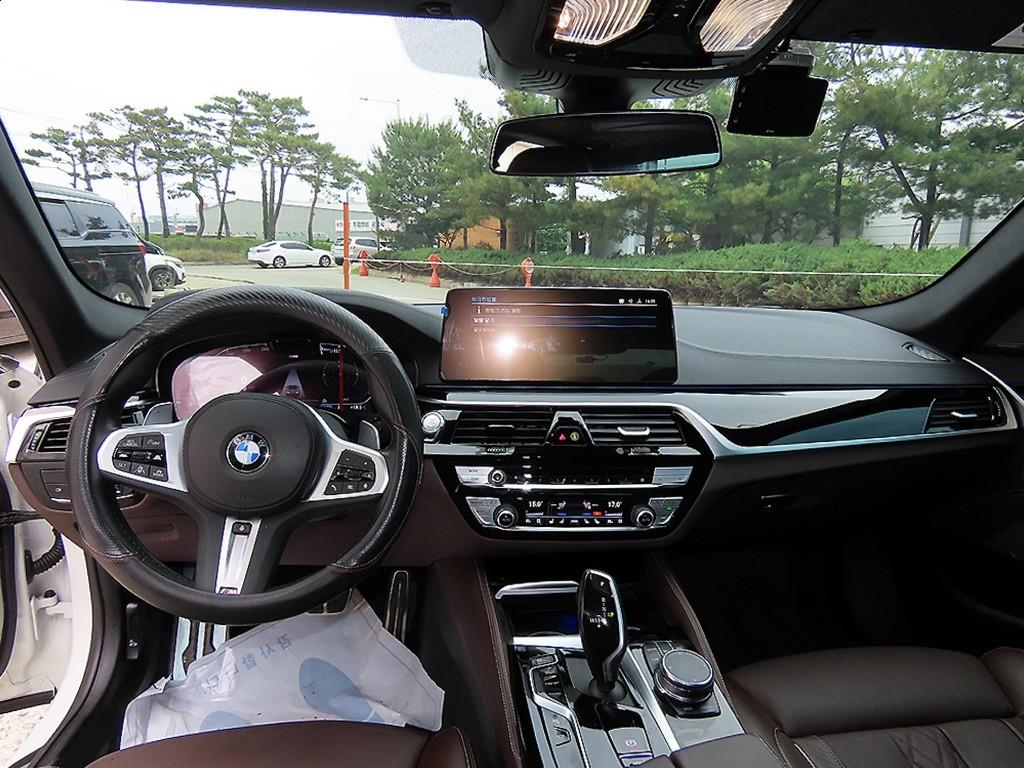 BMW 5 Series - Vista 7