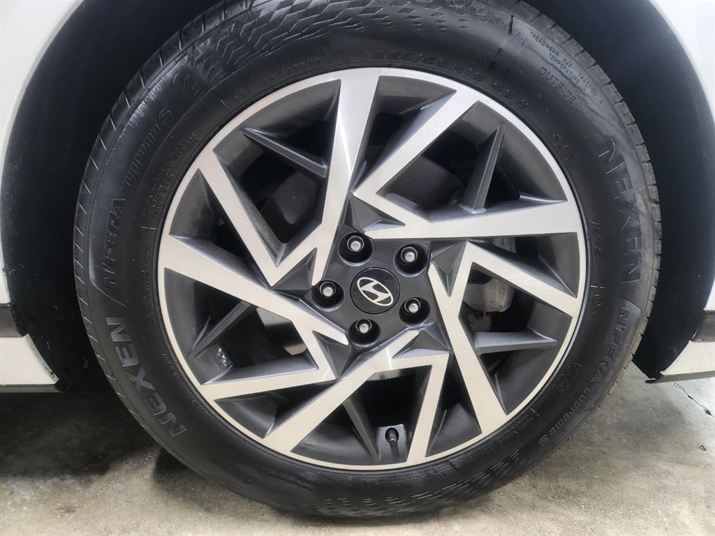 HYUNDAI Grandeur - Vista 5