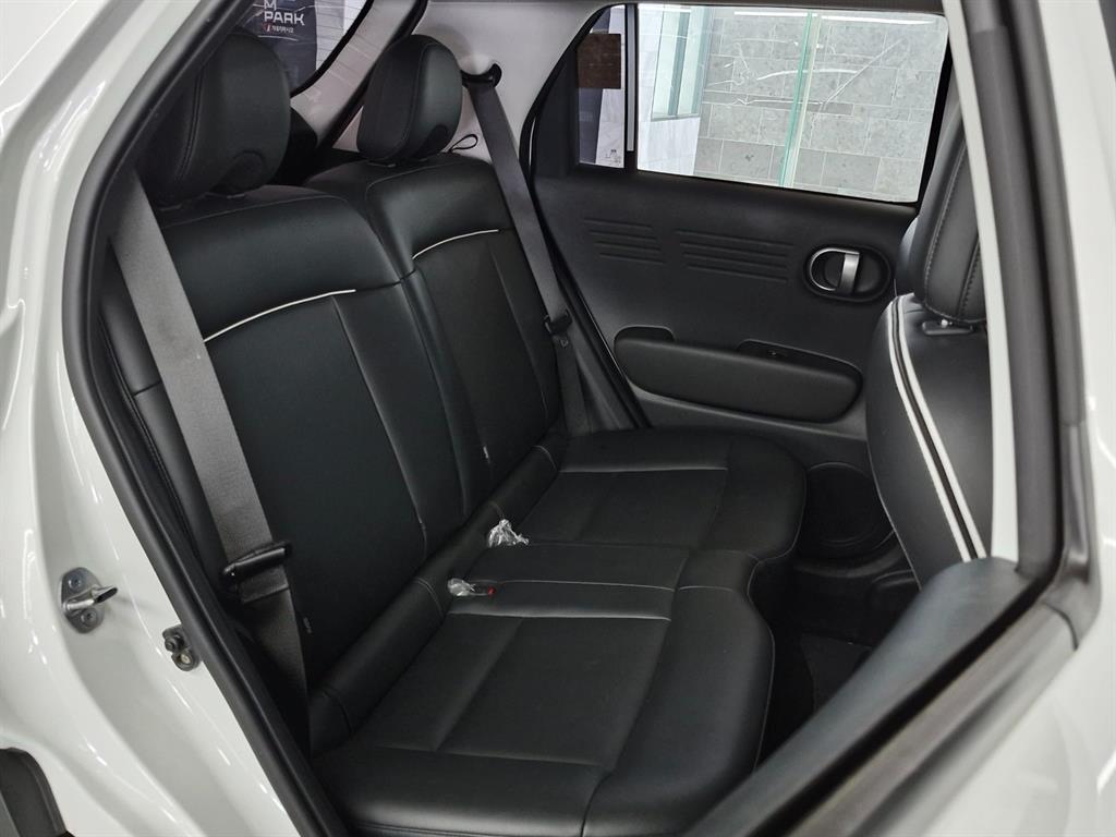HYUNDAI Casper - Vista 11
