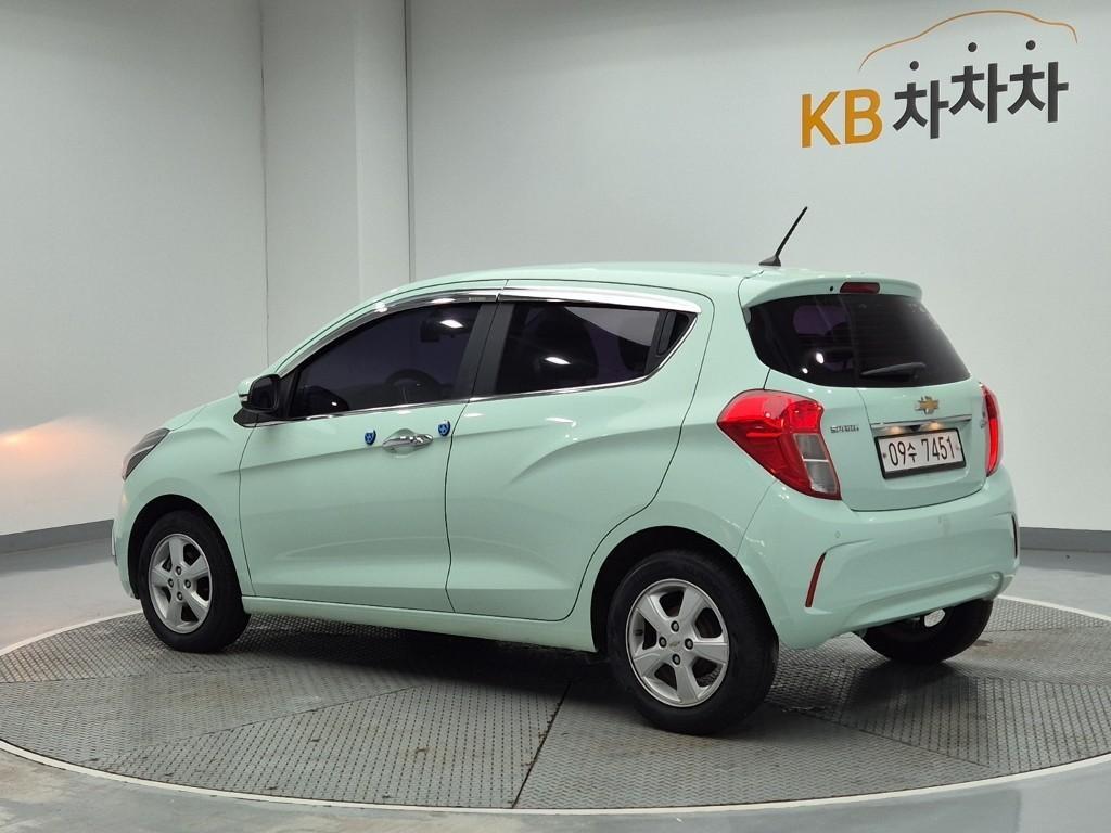 Chevrolet Spark - Vista 2