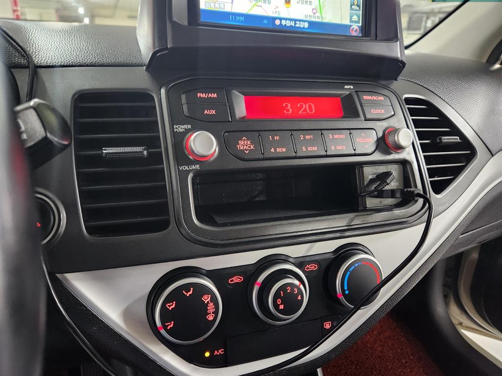 KIA Morning 2015 Blanco - Importación desde Corea - HF Imports Iquique - Foto 13