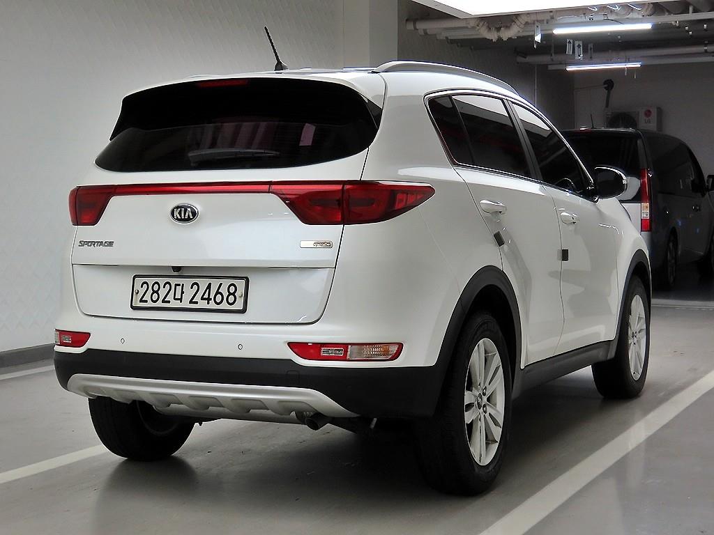 KIA Sportage - Vista 4