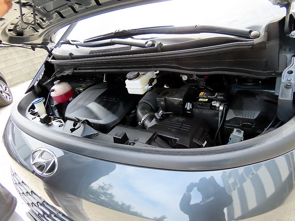 HYUNDAI Staria 2023 Gris - Importación desde Corea - HF Imports Iquique - Foto 17