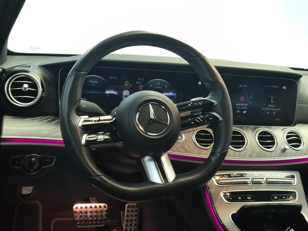 Mercedes Benz E class - Vista 9