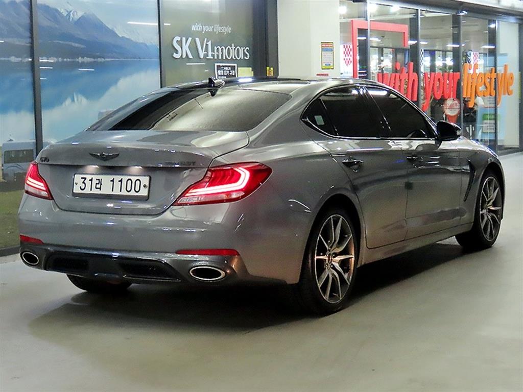 Genesis G70 - Vista 4