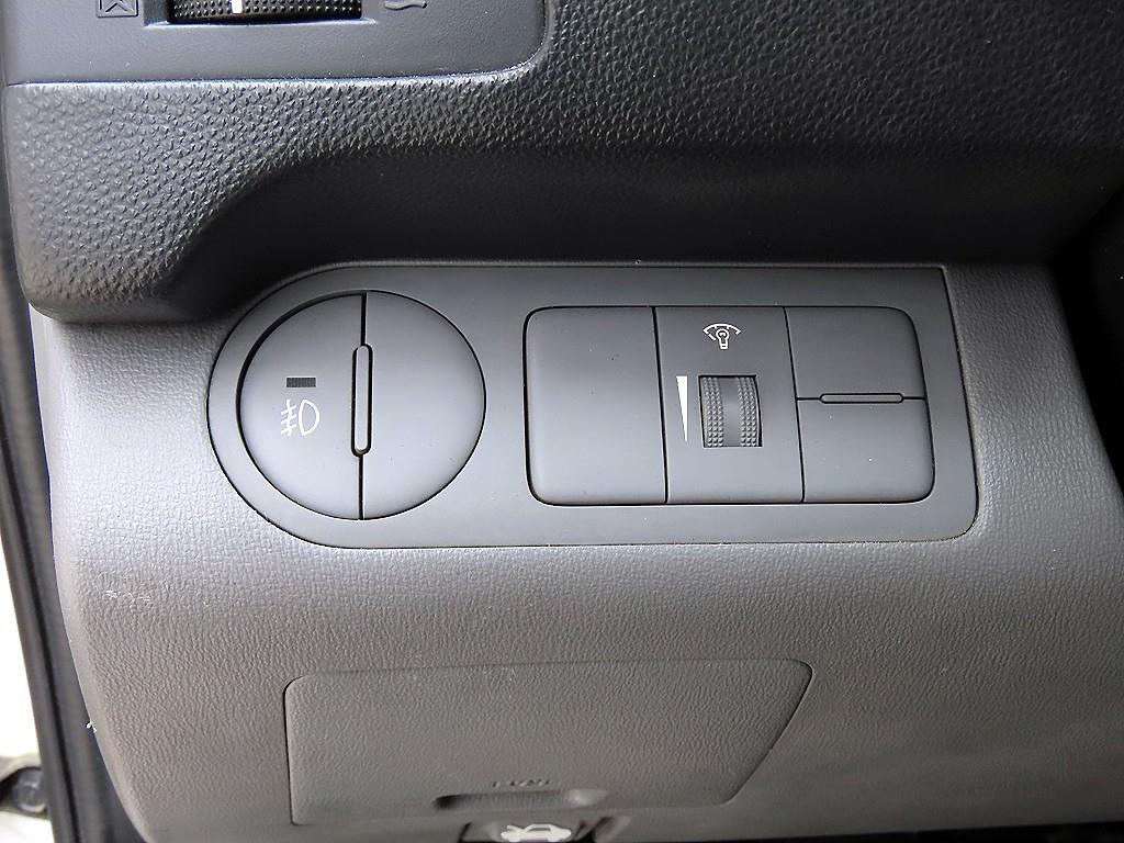 HYUNDAI Starex - Vista 12