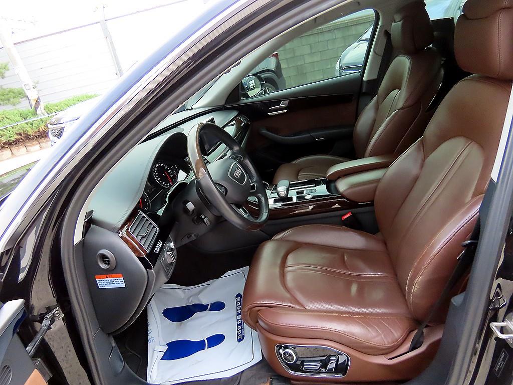 Audi A8 - Vista 5