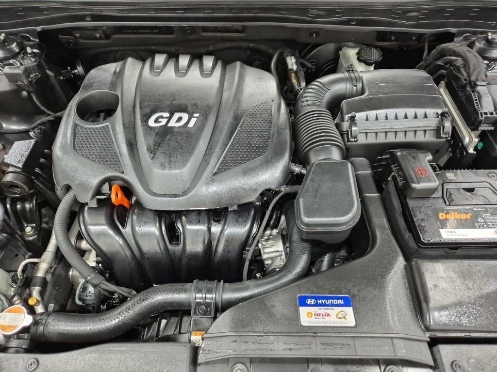 HYUNDAI Grandeur - Vista 5